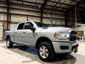 2024 Ram 2500 Big Horn Crew Cab Medium Bed - miniatura 2