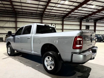 2024 Ram 2500 Big Horn Crew Cab Medium Bed - miniatura 8