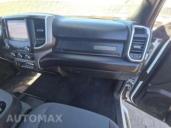 2024 Ram 2500 Big Horn Crew Cab Medium Bed - miniatura 19