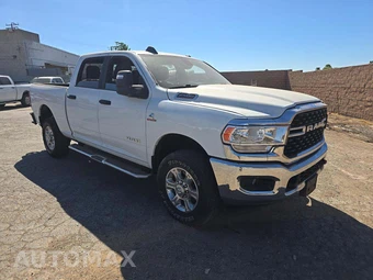 2024 Ram 2500 Big Horn Crew Cab Medium Bed - miniatura 4