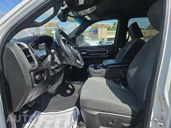 2024 Ram 2500 Big Horn Crew Cab Medium Bed – miniatura 13