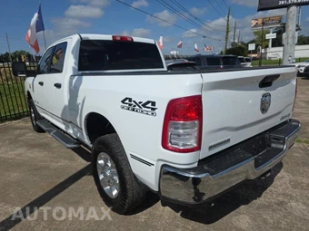 2024 Ram 2500 Big Horn Crew Cab Medium Bed – miniatura 6