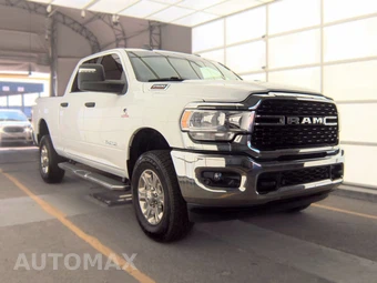 2024 Ram 2500 Big Horn Crew Cab Medium Bed - miniatura 3