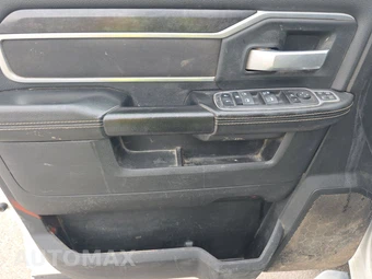 2024 Ram 2500 Big Horn Crew Cab Medium Bed - miniatura 9