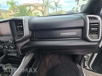 2024 Ram 2500 Big Horn Crew Cab Medium Bed - miniatura 16