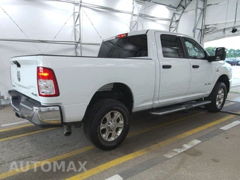 2024 Ram 2500 Big Horn Crew Cab Medium Bed - miniatura 4