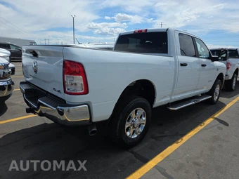 2024 Ram 2500 Big Horn Crew Cab Medium Bed - miniatura 4
