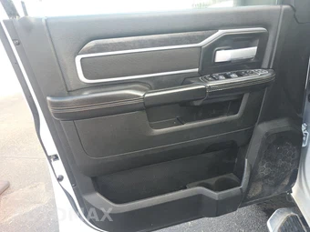 2024 Ram 2500 Big Horn Crew Cab Medium Bed - miniatura 9