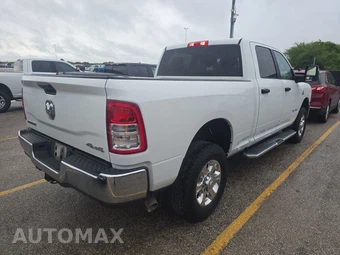 2024 Ram 2500 Big Horn Crew Cab Medium Bed - miniatura 4