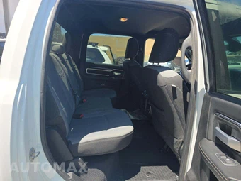 2024 Ram 2500 Big Horn Crew Cab Medium Bed - miniatura 16