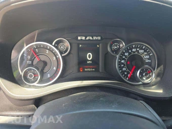 2024 Ram 2500 Big Horn Crew Cab Medium Bed - miniatura 9