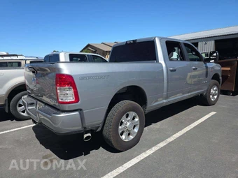 2024 Ram 2500 Big Horn Crew Cab Medium Bed - miniatura 3