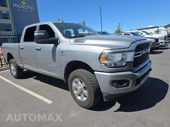 2024 Ram 2500 Big Horn Crew Cab Medium Bed - miniatura 4