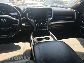 2024 Ram 2500 Big Horn Crew Cab Medium Bed - miniatura 17