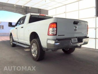 2024 Ram 2500 Big Horn Crew Cab Medium Bed - miniatura 8