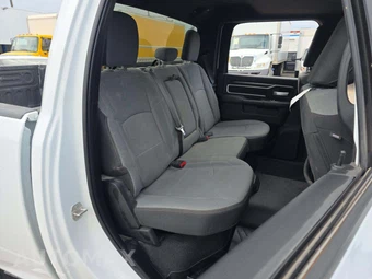 2024 Ram 2500 Big Horn Crew Cab Medium Bed - miniatura 16
