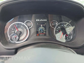 2024 Ram 2500 Big Horn Crew Cab Medium Bed - miniatura 9