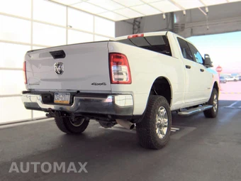 2024 Ram 2500 Big Horn Crew Cab Medium Bed - miniatura 4