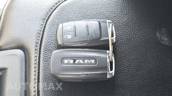 2024 Ram 2500 Big Horn Crew Cab Medium Bed - miniatura 20
