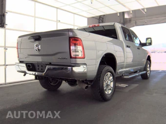 2024 Ram 2500 Big Horn Crew Cab Medium Bed - miniatura 4