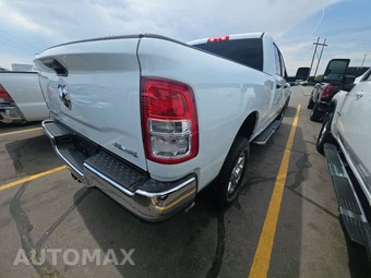 2024 Ram 2500 Big Horn Crew Cab Medium Bed - miniatura 4