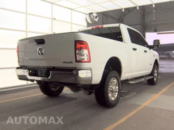 2024 Ram 2500 Big Horn Crew Cab Medium Bed - miniatura 4