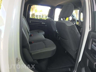 2024 Ram 2500 Big Horn Crew Cab Medium Bed - miniatura 16
