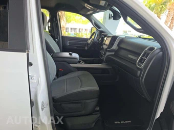 2024 Ram 2500 Big Horn Crew Cab Medium Bed - miniatura 18