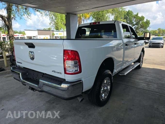 2024 Ram 2500 Big Horn Crew Cab Medium Bed - miniatura 3