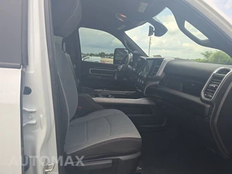 2024 Ram 2500 Big Horn Crew Cab Medium Bed - miniatura 8