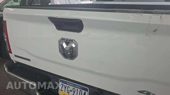 2024 Ram 2500 Big Horn Crew Cab Medium Bed - miniatura 24
