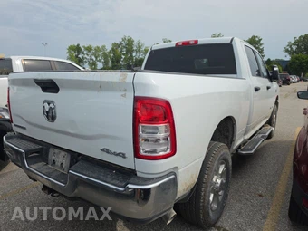 2024 Ram 2500 Big Horn Crew Cab Medium Bed - miniatura 4