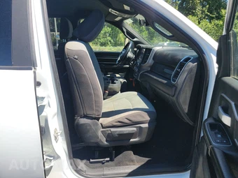 2024 Ram 2500 Big Horn Crew Cab Medium Bed - miniatura 8
