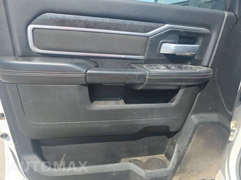 2024 Ram 2500 Big Horn Crew Cab Medium Bed - miniatura 9