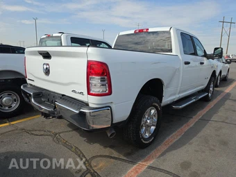 2024 Ram 2500 Big Horn Crew Cab Medium Bed - miniatura 4