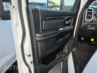 2024 Ram 2500 Big Horn Crew Cab Medium Bed - miniatura 9