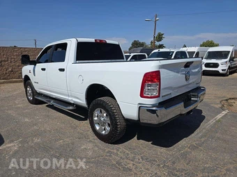 2024 Ram 2500 Big Horn Crew Cab Medium Bed - miniatura 2