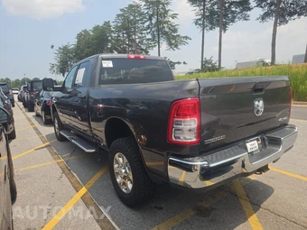2024 Ram 2500 Big Horn Crew Cab Medium Bed - miniatura 6
