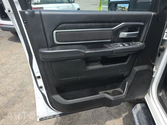 2024 Ram 2500 Big Horn Crew Cab Medium Bed - miniatura 9