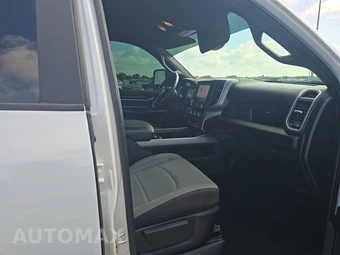2024 Ram 2500 Big Horn Crew Cab Medium Bed - miniatura 8