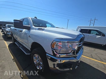 2024 Ram 2500 Big Horn Crew Cab Medium Bed - miniatura 3
