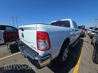 2024 Ram 2500 Big Horn Crew Cab Medium Bed - miniatura 4