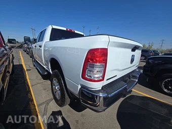 2024 Ram 2500 Big Horn Crew Cab Medium Bed - miniatura 6