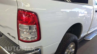 2024 Ram 2500 Big Horn Crew Cab Medium Bed - miniatura 31