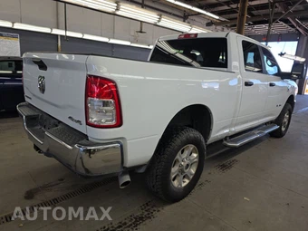 2024 Ram 2500 Big Horn Crew Cab Medium Bed - miniatura 4