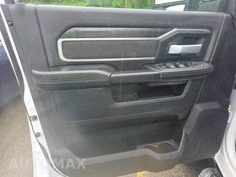 2024 Ram 2500 Big Horn Crew Cab Medium Bed - miniatura 9