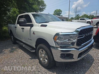2024 Ram 2500 Big Horn Crew Cab Medium Bed - miniatura 4