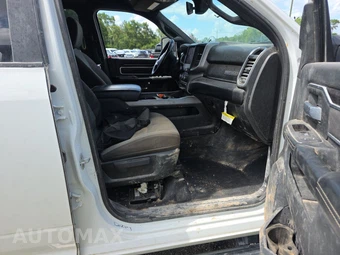 2024 Ram 2500 Big Horn Crew Cab Medium Bed - miniatura 8