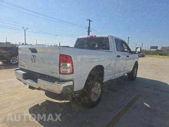 2024 Ram 2500 Big Horn Crew Cab Medium Bed - miniatura 3