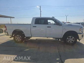 2024 Ram 2500 Big Horn Crew Cab Medium Bed - miniatura 4